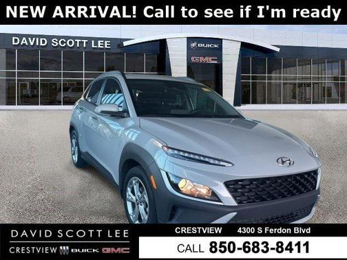 2022 Hyundai KONA SEL