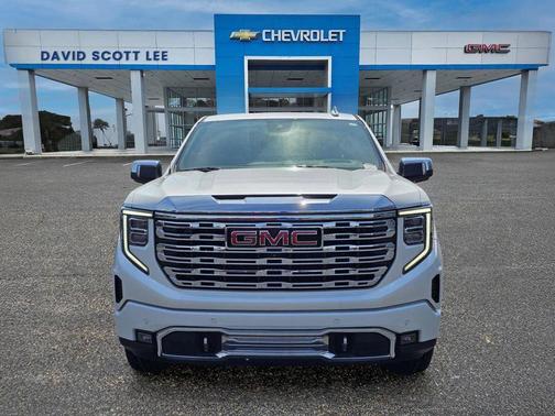 White Frost Tricoat 2022 GMC Sierra 1500 Denali