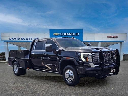 Onyx Black 2024 GMC Sierra 3500 Denali