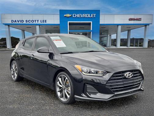 2020 Hyundai Veloster 2