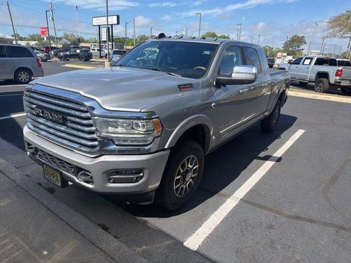 Billet Silver Metallic Clearcoat 2022 RAM 3500 Longhorn
