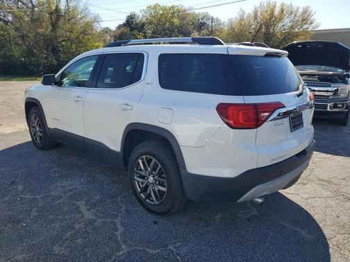 2017 GMC Acadia SLT-1