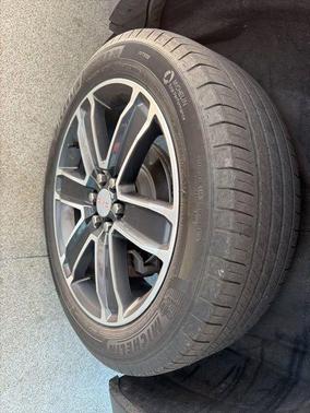Cayenne Red Tintcoat 2022 GMC Acadia FWD SLT