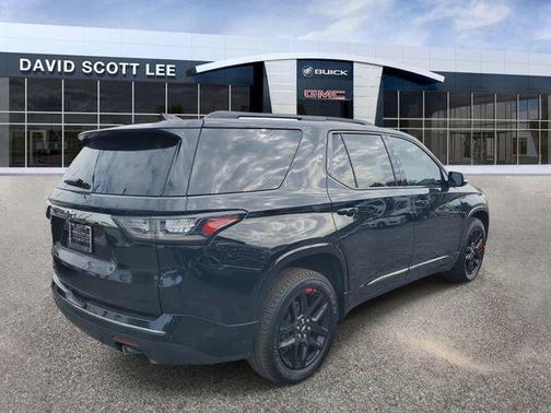 Mosaic Black Metallic 2019 Chevrolet Traverse Premier