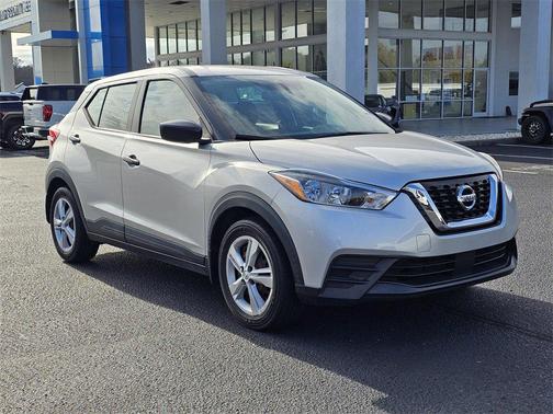 2020 Nissan Kicks S