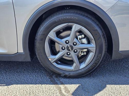 Gray 2025 Kia K4 LXS