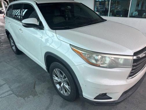Blizzard Pearl 2016 Toyota Highlander LE Plus