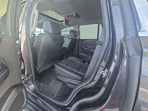 Iridium Metallic 2017 GMC Yukon SLT