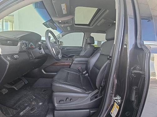 Iridium Metallic 2017 GMC Yukon SLT