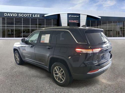 2023 Jeep Grand Cherokee Laredo