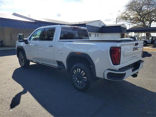 2024 GMC Sierra 2500 Denali Ultimate