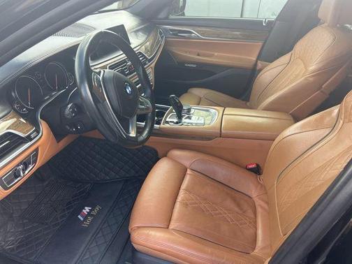 Black 2016 BMW 740 740i