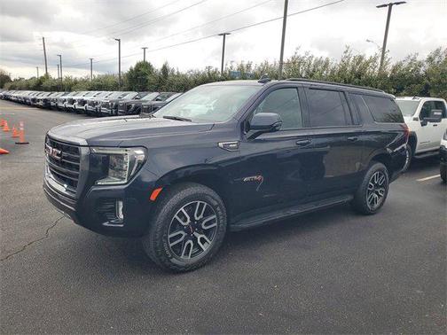 2023 GMC Yukon XL 4WD AT4