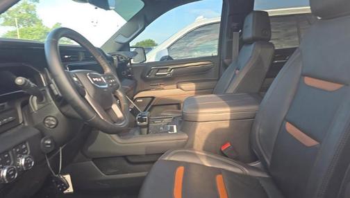 Summit White 2023 GMC Sierra 1500 AT4