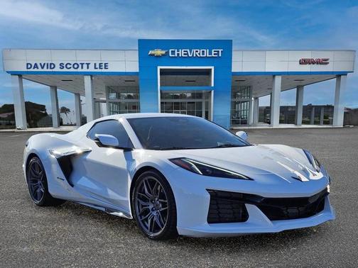Arctic White 2025 Chevrolet Corvette Z06