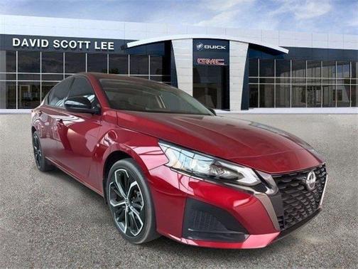 2023 Nissan Altima SR Intelligent AWD