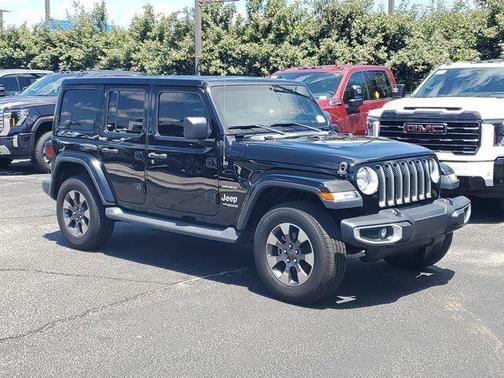 Black Clearcoat 2020 Jeep Wrangler Unlimited Sahara