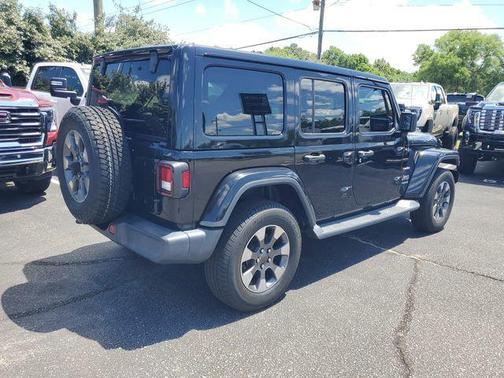 Black Clearcoat 2020 Jeep Wrangler Unlimited Sahara