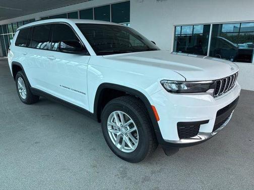 Bright White Clearcoat 2025 Jeep Grand Cherokee L Laredo