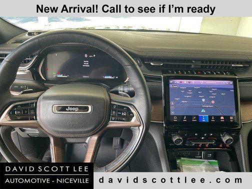 2022 Jeep Grand Cherokee Summit