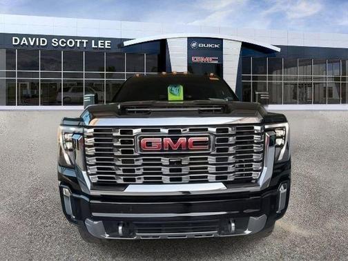Onyx Black 2024 GMC Sierra 2500 Denali