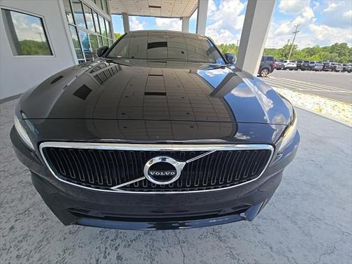 2020 Volvo S90 T6 Momentum