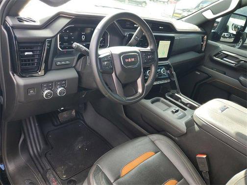 2024 GMC Sierra 2500 AT4