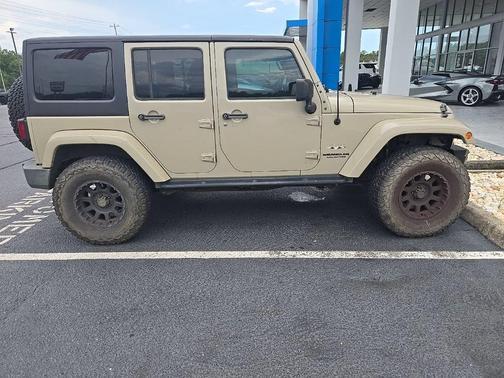 Gobi Clearcoat 2017 Jeep Wrangler Unlimited Sahara