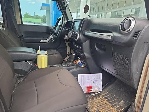 Gobi Clearcoat 2017 Jeep Wrangler Unlimited Sahara