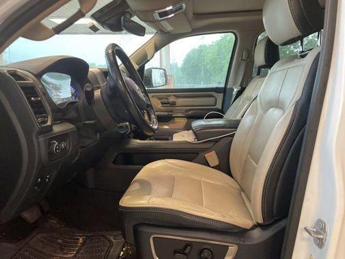 Ivory White Tri-Coat Pearlcoat 2020 RAM 1500 Limited