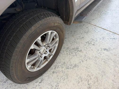 Oxford White 2019 Ford F-150 XL
