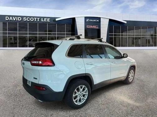 Bright White Clearcoat 2016 Jeep Cherokee Latitude