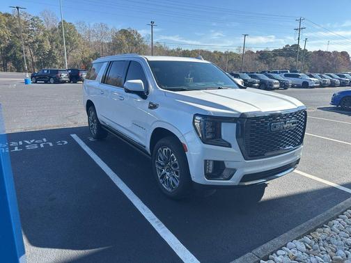 2023 GMC Yukon XL Denali Ultimate