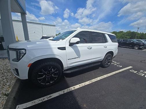 Summit White 2024 GMC Yukon SLT