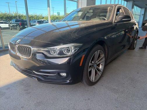 Black 2018 BMW 330 330i
