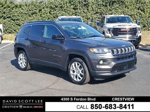 2023 Jeep Compass Latitude Lux