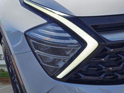 Wolf Gray/Ebony Black Roof 2023 Kia Sportage S