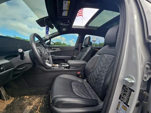 Wolf Gray/Ebony Black Roof 2023 Kia Sportage S