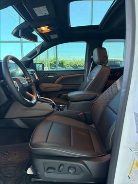 Summit White 2023 GMC Canyon Denali