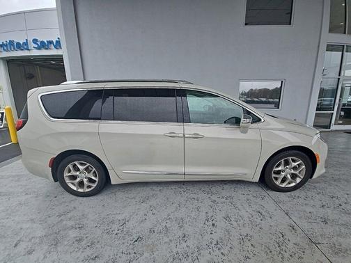 2019 Chrysler Pacifica Limited