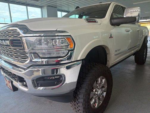 2024 RAM 2500 Limited Crew Cab 4x4 6'4' Box