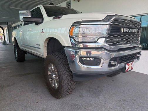 2024 RAM 2500 Limited Crew Cab 4x4 6'4' Box