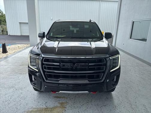 2023 GMC Yukon 4WD AT4