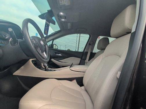 2020 Buick Envision FWD Essence