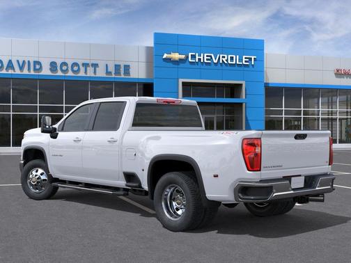 Summit White 2026 Chevrolet Silverado 3500 LT