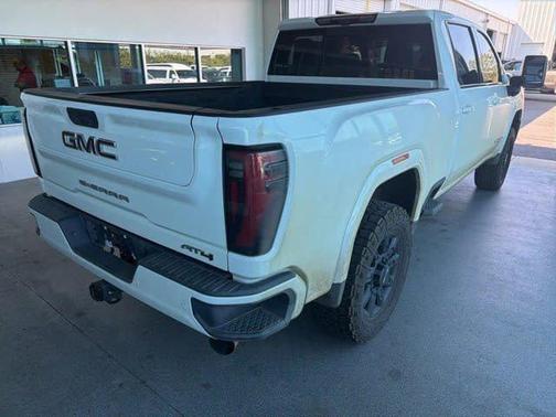2024 GMC Sierra 2500 AT4