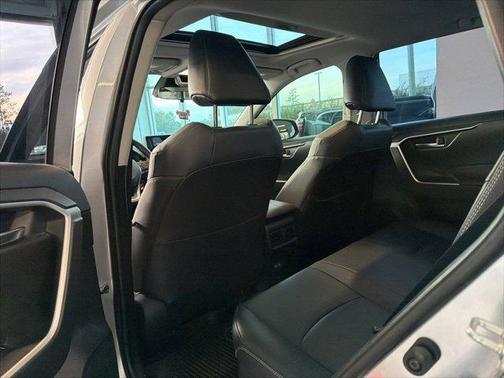 2025 Toyota RAV4 Hybrid XLE Premium