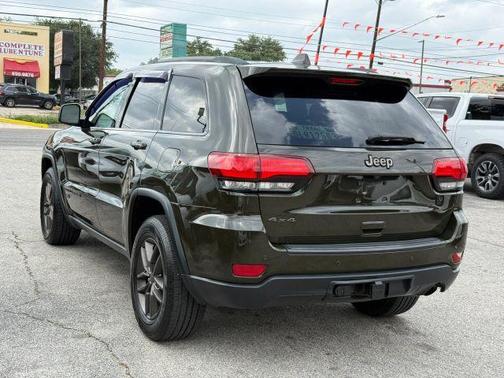 Green 2017 Jeep Grand Cherokee Laredo