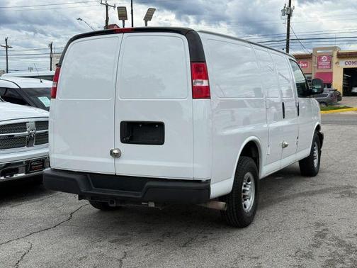 White 2021 Chevrolet Express 2500 Work Van