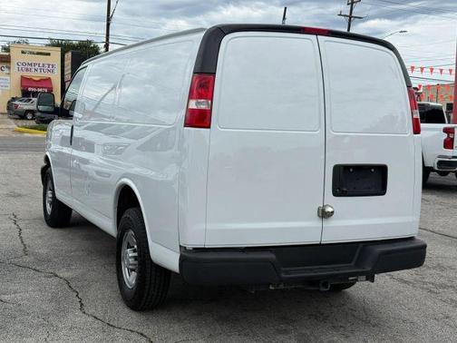 White 2021 Chevrolet Express 2500 Work Van